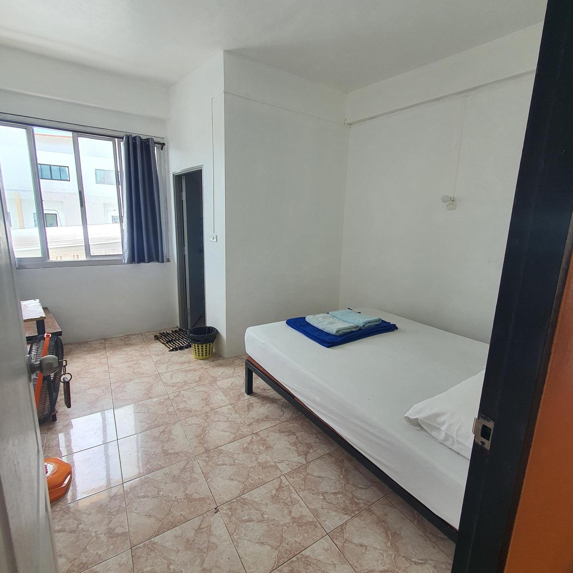 8 Homestel Тау Экстерьер фото