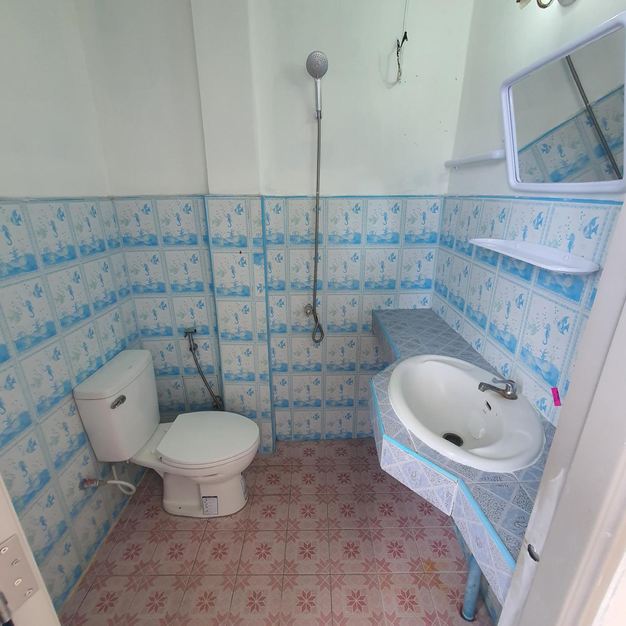 8 Homestel Тау Экстерьер фото